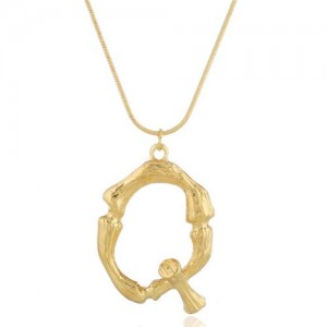 Punk High Fashion Alphabets Golden Alloy Costume Necklace - Q
