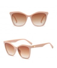 6 Colors Available Golden Heart Decorated Bold Frame High Fashion Sunglasses