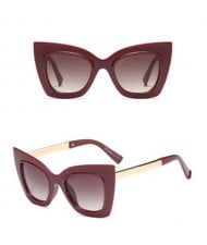6 Colors Available Cat Eye Style Frame High Fashion Sunglasses
