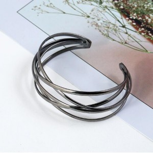Vintage Hollow Design Open-end Style Elegant Fashion Bangle - Gun Black