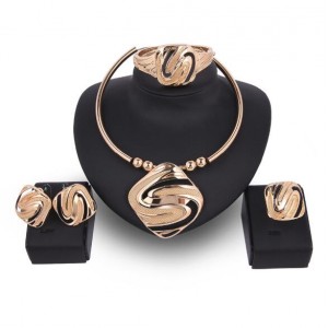 Abstract Bold Design 4pcs Banquet Golden Costume Jewelry Set