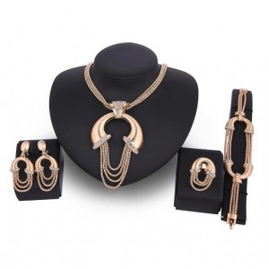 Golden Arch and Tassel Chain Combo Design 4pcs Brides Fashion Jewelry Set