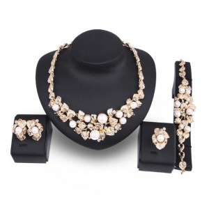 Pearl Embellished Prosperous Fruits Design 4pcs Brides Costume Jewelry Set