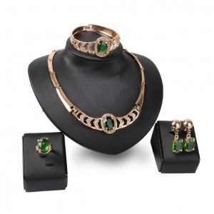 Green Gems Inlaid Hollow Chunky Style 4pcs High Fashion Jewelry Set