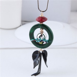 Flower Inlaid Hoop Pendant with Leaves and Chain Tassel High Fashion Costume Necklace