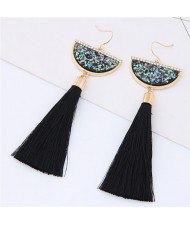 Paillettes Inlaid Fan-shape Cotton Threads Tassel Design High Fashion Earrings - Black