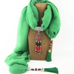 Hollow Flowers with Beads Tassel High Fashion Scarf Necklace - Green