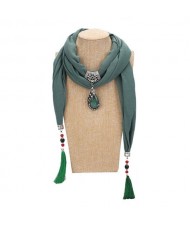 Gem Inlaid Peacock Fashion Pendant High Fashion Scarf Necklace - Light Green