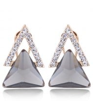 Czech Rhinestone and Glass Triangle Shape Graceful Fashion Earrings - Gray