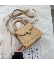 (4 Colors Available) Lozenge Stitching Spring and Summer Fashion Handbag/ Shoulder Bag