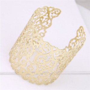 Hollow Floral Pattern Wide Fashion High Fashion Ally Bangle - Gold
