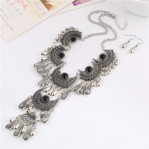 Gem Inlaid Vintage Waterdrops Design Hollow Geometric Engraving Chunky Costume Necklace and Earrings Set - Black