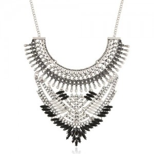 Resin Gems Inlaid Hollow Chunky Style Pendant Design Alloy Costume Necklace - Vintage Silver