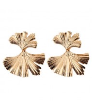 Ginkgo Leaf High Fashion Women Costume Earrings - Golden