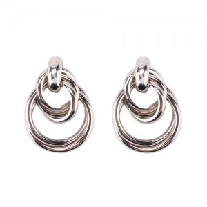 Linked Hoops Triple Layers High Fashion Alloy Earrings - Silver