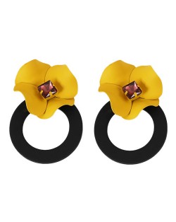 Vintage Yellow Flower Attached Elegant Hoop Design Women Statement Earrings - Black