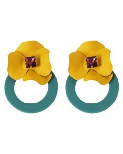 Vintage Yellow Flower Attached Elegant Hoop Design Women Statement Earrings - Green
