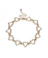 Linked Hollow Hearts Design Short Fashion Choker Necklace - Golden