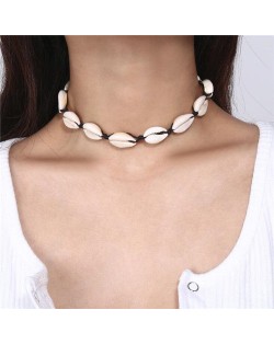 Natural Seashell Beach Fashion Short Costume Necklace - Black