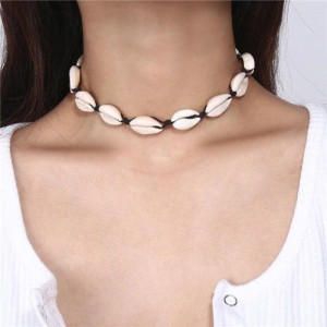 Natural Seashell Beach Fashion Short Costume Necklace - Black