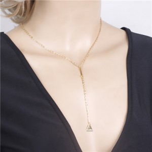 Simple Design Triangle Pendant Necklace