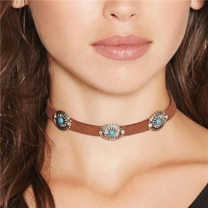 Artificial Turquoise Inlaid Flowers Design Bohemian Fashion Choker Necklace - Brown