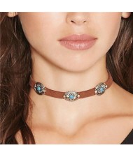 Artificial Turquoise Inlaid Flowers Design Bohemian Fashion Choker Necklace - Brown