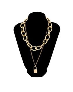 Punk Fashion Triple Layers Lock Pendant Women Statement Necklace - Golden 