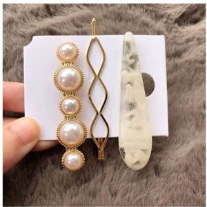 Artificial Amber and Pearl Fashion Women Hair Clips Combo - White