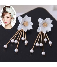 Vivid Flower with Beads Tassel Design High Fashion Earrings