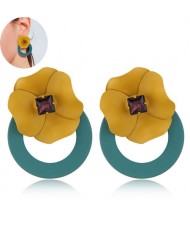 Sweet Flower Attached Dangling Hoop Fashion Earrings - Green