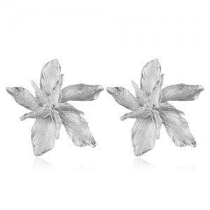 Alloy Texture Maple Fashion Design Women Statement Earrings - Silver