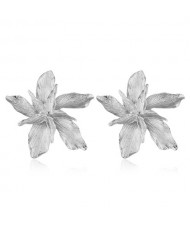 Alloy Texture Maple Fashion Design Women Statement Earrings - Silver