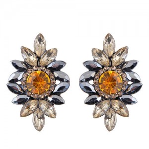 Shining Resin Gems Flower Design High Fashion Women Costume Earrings - Yellow
