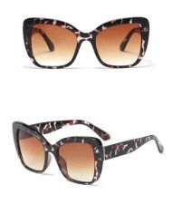 6 Colors Available Summer Fashion Bold Frame Cat Eye Women Sunglasses