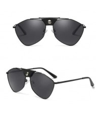 5 Colors Available Rivet Fashion Bold Frame Women Sunglasses