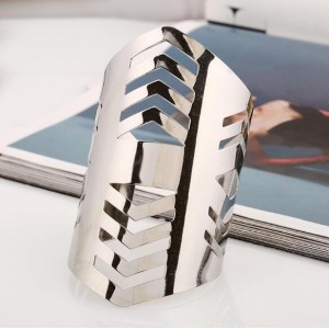 Irregular Hollow Design Punk Fashion Wide Alloy Bangle - Silver
