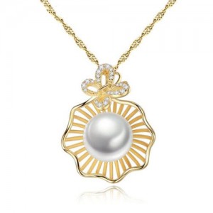 Natural Pearl Inlaid Seashell Design Pendant 18k Gold Plated 925 Sterling Silver Necklace