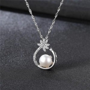 Natural Pearl Inlaid Elegant Flower Pendant 18k Gold Plated 925 Sterling Silver Necklace - White