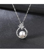 Natural Pearl Inlaid Elegant Flower Pendant 18k Gold Plated 925 Sterling Silver Necklace - White