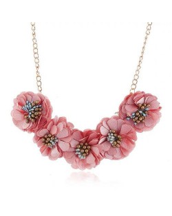 Sweet Cloth Flowers Women Fashion Necklace - Pink