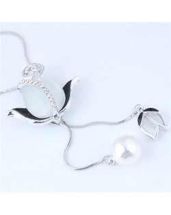 Rhinestone Embellished Tulips Pendant High Fashion Necklace - White