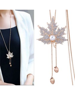 Pearl Inlaid Rhinestone Maple Pendant Design Long Chain Women Costume Necklace - Golden