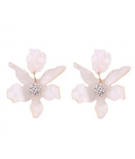 Rhinestone Inlaid Bold Flower Fashion Earrings - White