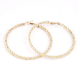 Dangling Oval Shape Hoop Elegant Fashion Alloy Earrings - Golden