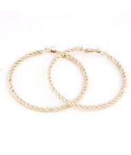 Dangling Oval Shape Hoop Elegant Fashion Alloy Earrings - Golden