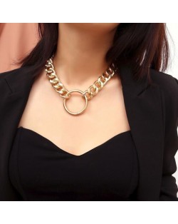 Alloy Ring Pendant Bold Chunky Chain High Fashion Costume Necklace - Golden