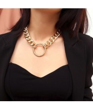 Alloy Ring Pendant Bold Chunky Chain High Fashion Costume Necklace - Golden