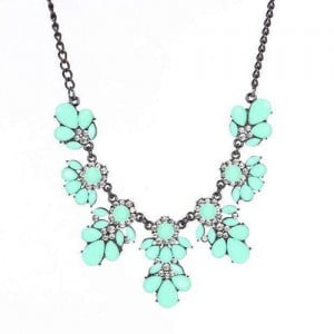 Resin Gems and Rhinestone Summer Style Flowers High Fashion Costume Statement Necklace - Teal