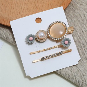 Shining Daisy Floral Design Resin Gems Inlaid Women Hair Barrette and Clips Combo - Gray